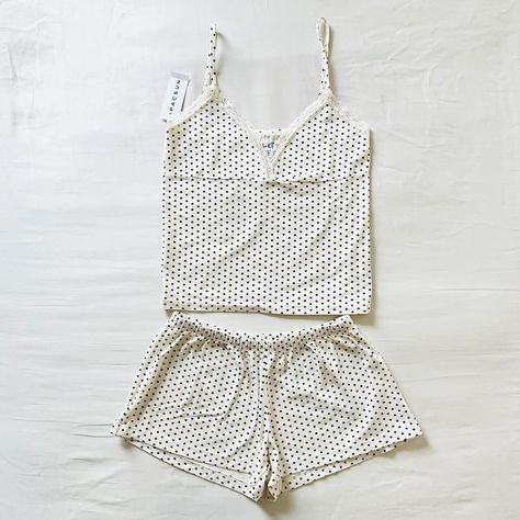 Bnwt Brandy Melville/John Galt Lace Navy Blue Heart Amara Tank And Bnwt Brandy Melville/John Galt Navy Blue Heart Emery Shorts Matching Set Shorts Matching Set, Pijamas Women, Cute Pjs, Cute Sleepwear, Cute Pajama Sets, John Galt, Christmas Pjs, Cute Pajamas, Happy Birthday Gifts