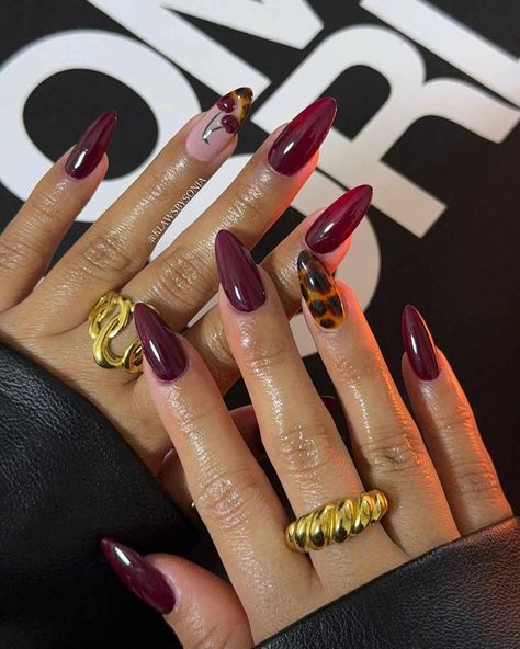 Fall Nails Leopard, Dark Nail Art Designs, Rings Coquette, Raspberry Nails, Dark Nail Art, Red Chrome Nails, Sheer Nails, Dark Nail, Dark Red Nails