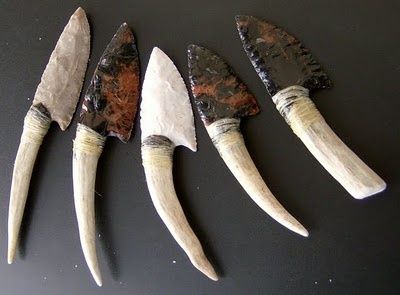 Survival Skills: How to Make Sharp Stone Tools—Easily! A knife is probably the most basic and valuable survival tool. But what if you would find yourself somehow without your knife? Before our modern day metal knives, stone tools were used, and used quite successfully too. Perhaps we can learn something from the tools of our ancestors. Here is an article to show you how you too can make your own sharp and stone tools. Flint Knives, Native American Tools, Arrowheads Artifacts, Primitive Survival, Flint Knapping, Stone Tools, Native American Artifacts, Wilderness Survival, Survival Tools