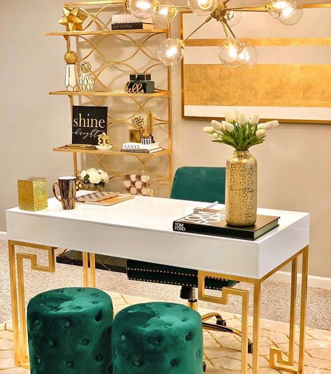 Peachtree Interior Designs on Instagram: “Emerald green with white black and gold are one of my favorite color combinations. What are your favorite color combinations? 💚🤍💛🖤 ⭐️Like…” Office Conversion, Glam Office, Chic Office Decor, Feminine Home Offices, Style Salon, Work Office Decor, Cozy Home Office, Office Room Decor, Office Makeover