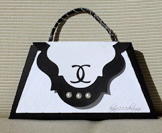 Paper Purse Gift Card Holder, Card Purse Tutorial, Handbag Card Tutorial, Purse Favors, Model Party, Paper Purses, Scoring Board, Football Girl, Black Glue