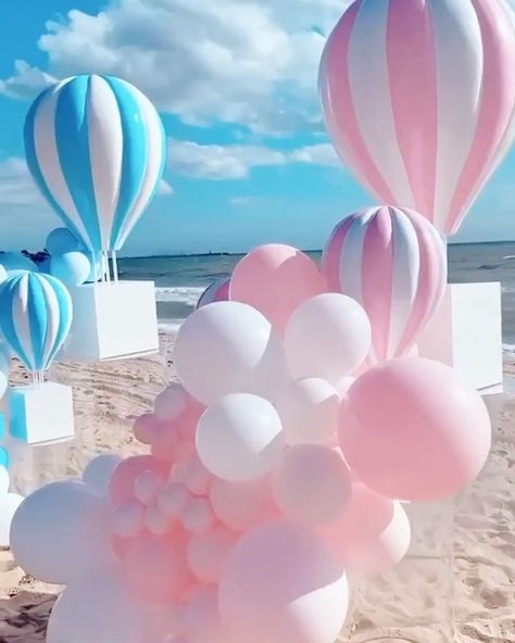 Gender Reveal Decorations Indoor, Outside Gender Reveal, Hot Air Balloon Wedding, Hot Air Balloon Party, Bubble House, Gender Reveal Balloons, Balloon Stands, Gender Reveal Decorations, Baby Gender Reveal Party