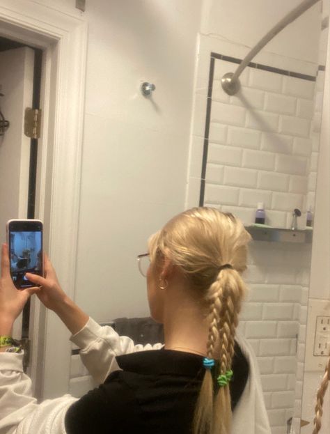 triple braid ! #hairstyles #blondehairstyles Triple Braid Hairstyle, Three Braids Hairstyle, Double Stacked Dutch Braids, Double Headband Braid, Three Braids, Triple Braid, Bubblebraid Pigtails, Durch Braid Pigtails, Braid Hairstyle