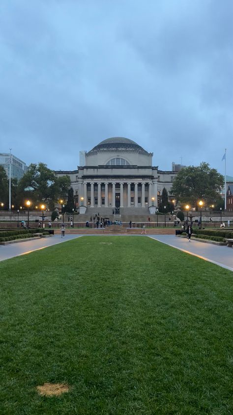 Colombia College Nyc, Columbia University Medical School, Colombia University New York, Columbia Student Aesthetic, Columbia University Wallpaper, Vanderbilt Aesthetic, Columbia University Dorm, University Of Columbia, Columbia Aesthetic