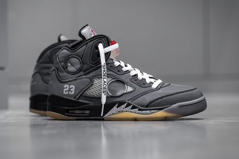 Jordan 5 Off White Black, Jordan 5 Off White, White Jordans, Basket Noir, Jordan 5 Retro, Mens Fashion Blog, Air Jordan 5 Retro, Air Jordan 5, Light Weight Shoes