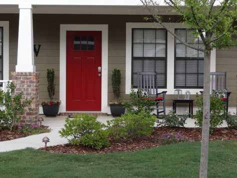 Benj. Moore - Caliente - What Are The Best Paint Colours for a Front Door? - Kylie M Interiors #frontdoorcolors #benjaminmoore #paint, proudhomestaing.com Vinyl Siding House, Vienna House, Gray Brick, Tan House, Best Front Doors, Red Front Door, Front Door Paint Colors, Door Colors, Door Paint Colors