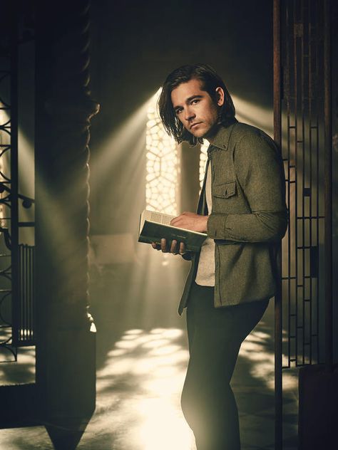 The Magicians Quentin, Quentin Coldwater, Jason Ralph, The Magicians Syfy, Olivia Taylor Dudley, Well Read, Writing Ideas, Fantasy Rpg, Narnia