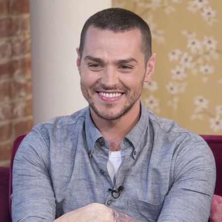 Matt Willis, Big Tv, Busted Band, Tv Movies, Man Candy, Big Deal, Bird Feathers, Celebrities Male, Entertainment News