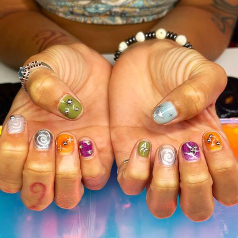 Gel manicure on natural nails with a fun y2k mix and match theme Mismatched Gel Nails, Mix And Match Nails Short, Y2k Natural Nails, Nature Themed Nails, Mismatched Nails Summer, Loser Nails, Miss Match Nails, Short Fun Nails, Y2k Nail Designs