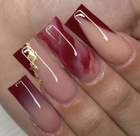 Red And Beige Nails Acrylic, Medium Red Nails Design, Maroon Graduation Nails, Cherry Wine Nails Design, Marble Burgundy Nails, Wine Prom Nails, Red Nail Designs Medium Length, Red Nails Graduation, Red Nails Aesthetic Dark