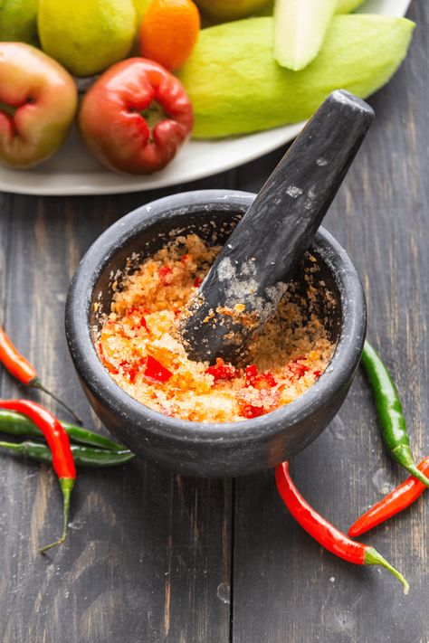 Muối Ớt is Vietnam's chili salt pounded into a vibrant spicy mix. Dip fruits in for a salty kick that'll leave you reaching for more! #chilisalt #vietnamesechili #vietnamesechilisalt #fruitdip Chili Salt Recipe, Spicy Salt, Chili Salt, Cambodian Food, Viet Food, Spicy Seasoning, Asian Sauce, No Salt Recipes, Asian Inspired Recipes