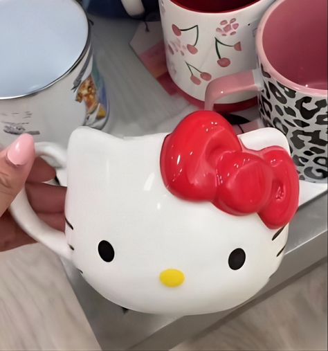 Hello Kitty Mug Aesthetic, Eye Bleach, Hello Kitty Face, Gift Wishlist, Hello Kitty Mug, Tokyo Kawaii, Hello Kitty Videos, Animal Images, Cheap Christmas Gifts