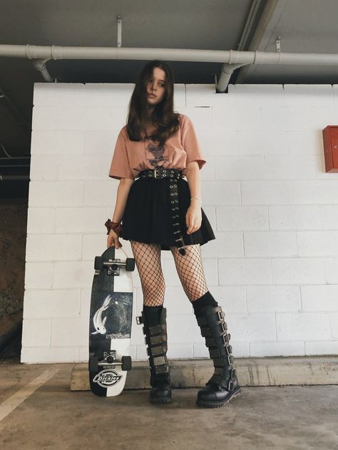 Docs And Fishnets, Fishnet Punk Outfit, Grunge Outfits With Fishnets, Black Punk Fishnet Tights, Pink Fishnets, Grunge Summer, Punk Style Thigh-high Fishnet Tights, Skate Fits, Outfit Grunge