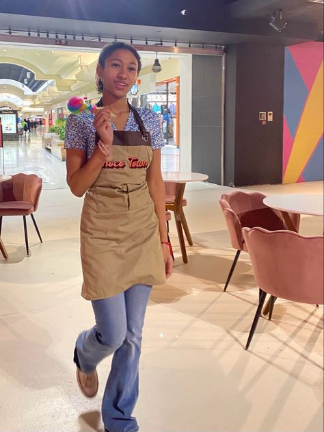 Chocotown Cafe aesthetics #aesthetic #cafe #baristagirl #baristalife #barista #baristacore Cafe Worker Outfit Coffee Shop, Cafe Job Outfit, Cafe Work Outfit, Cafe Employee Outfit, Barista Outfit Starbucks, Starbucks Outfit Barista, Cute Barista Outfit, Starbucks Barista Outfit, Barista Outfit Aesthetic