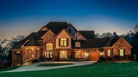 Shaquille O’Neal Buys Two-House Compound in Georgia for $1.5M #realestate #realestateagent #realestatemarket Mcdonough Georgia, Church Design Architecture, Georgia House, Roswell Georgia, Palmer House, Georgia Homes, Gunite Pool, Million Dollar Homes, Georgia Usa