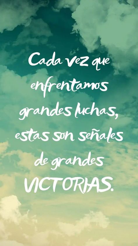 imagenes de animo y fortaleza con tipografias A Guy Like You, Christian Pictures, God Loves Me, Gods Promises, God Almighty, Spanish Quotes, Uplifting Quotes, Quotes About God, God Is Good