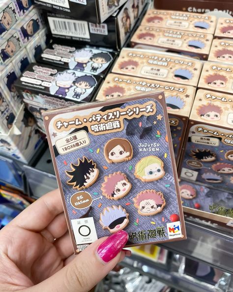 💞🌷✨ This Jujutsu Kaisen chibi charm would be perfect to take along to anime conventions! 😍💖 Who's your favorite character in the series? ✨😄 #blippo #kawaii #cuteness #jujutsukaisen #jujutsukaisencharm #supercute #superkawaii #kawaiistuff #kawaiithings #kawaiigifts Japan Theme, Anime Convention, Anime Plush, Super Kawaii, Kawaii Gifts, Japan Anime, Christmas 2024, Japan Travel, Jujutsu Kaisen