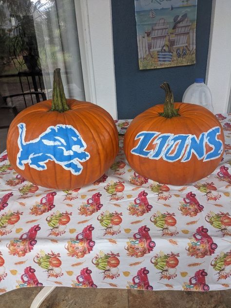 Detroit Lions Pumpkin, Halloween Pumpkin Crafts, Pumpkin Painting, Pumpkin Crafts, Detroit Lions, Painted Pumpkins, Halloween Pumpkin, Holidays And Events, Halloween Pumpkins