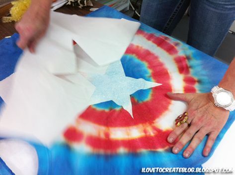 iLoveToCreate Blog: Captain America Tie Dye Avengers Shirt Stencil Shirt, Ty Dye, Captain America Shirt, Tie Dye Patterns Diy, Avengers Shirt, Freezer Paper Stenciling, Diy Tie Dye Shirts, Dye Techniques, Dye Patterns