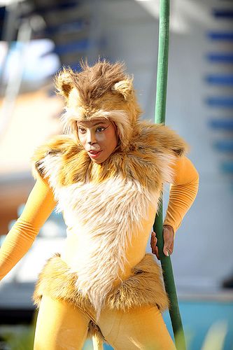 Lioness Costume, Fantastic World, Universal Studios Japan, Animal Costumes, Book Character, Japan Photo, Cool Costumes, Book Characters, Costume Ideas