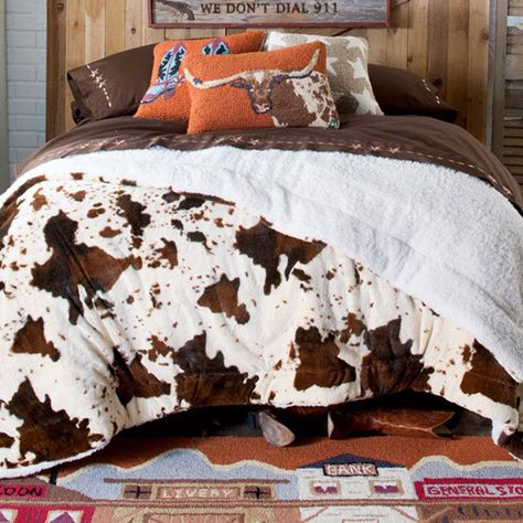 Ultra-Plush-Fleece-Cowprint-Blanket Fur Pattern, Western Bedroom, Plans Architecture, Farmhouse Side Table, Texas House, Western Homes, Room Goals, Lodge Decor, Duvet Cover Pattern