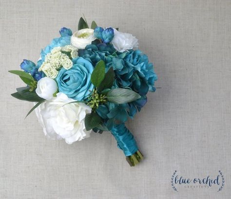 Turquoise Wedding Bouquets, Wedding Manifestation, Aqua Flowers, Turquoise Bridesmaid, Tropical Floral Arrangements, Wedding Renewal, Beachy Wedding, Garden Bouquet, Aqua Wedding