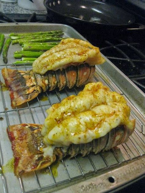 Broiled Lobster Tails - Cocinando con Alena Broiled Lobster Tail, Broiled Lobster Tails, Lobster Tail Recipe, Seafood Ideas, Broil Lobster Tail, Seafood Meals, Affordable Recipes, Lobster Recipes Tail, Lobster Tail