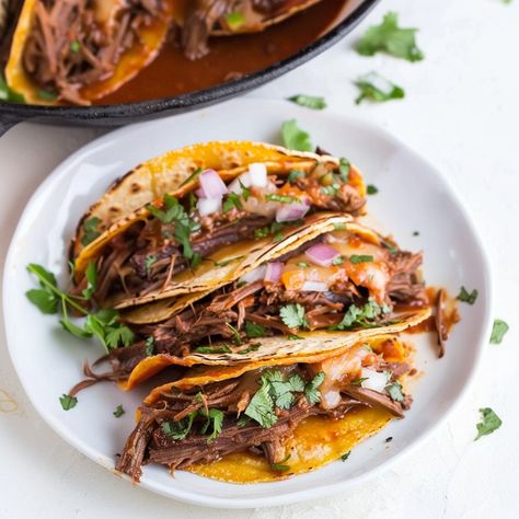 Chuck Roast Birria, Crock Pot Birria Tacos, Crock Pot Birria, Crockpot Chuck Roast, Tacos Recipes, Oaxaca Cheese, Birria Tacos, Beef Chuck Roast, Slow Cooked Beef