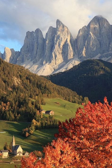 Winterthur, Switzerland.--- Winterthur ist nicht!!! sind die Dolomiten in Norditalien!!! Lux Travel, Dolomites Italy, The Dolomites, Dream Places, Italy Photo, Calabria, Alam Yang Indah, Pretty Places, Zurich