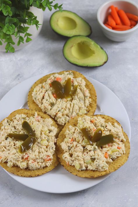 Spicy Mexican Chicken Salad (Ensalada de Pollo) - La Saucy Kitchen Spicy Mexican Chicken, Spicy Chicken Salad, Mexican Chicken Salad, Mexican Chicken Salads, Salsa Ingredients, Fresh Tomato Salsa, Cold Pasta Salad, Green Salsa, Supper Ideas