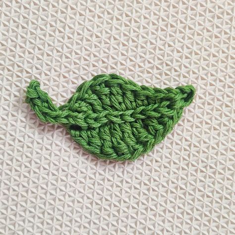 Raji's Craft Hobby: How To Crochet A Leaf Applique Quick and Easy Crochet Pattern Crochet A Leaf, Surface Crochet, Leaf Applique, Crochet Leaf, Crochet Leaf Patterns, Special Birthday Cards, Crafts Diy Projects, Crochet Leaves, Crochet Instructions