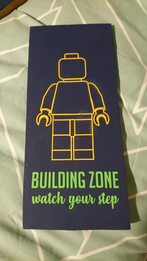 Pre Teen Boys Room Lego, Lego Vinyl Decals, Diy Lego Wall Decor, Cricut Lego Projects, Lego Basement, Lego Boys Room, Lego Bedroom Decor, Lego Themed Bedroom, Diy Lego Wall