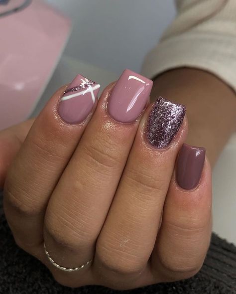 (ad) Ideas for cute nail designs you can rock this summer 2021 Shellac Nails Fall, Short Gel Nails, Fall Gel Nails, Short Square Nails, Fall Acrylic Nails, Short Square Acrylic Nails, Her Nails, Short Acrylic, Nail Style