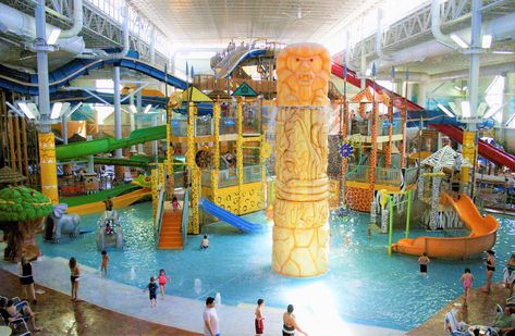 Discover why the Kalahari in Sandusky, Ohio is one of the world's best and largest indoor water park resorts. Kalahari Water Park, Water Parks In Texas, Texas Vacation Spots, Indoor Water Park, Sandusky Ohio, Couples Resorts, Wave Pool, Indoor Waterpark, Park Hotel