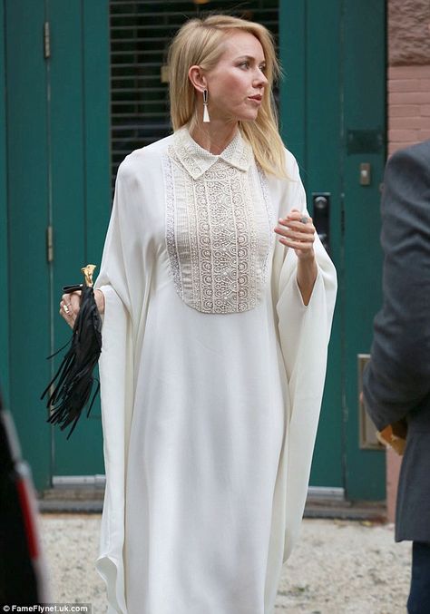 Kaftan With Collar, Kaftan Designs, White Gown, Mode Abaya, Naomi Watts, Abaya Designs, Vintage Glam, White Gowns, Olivia Palermo