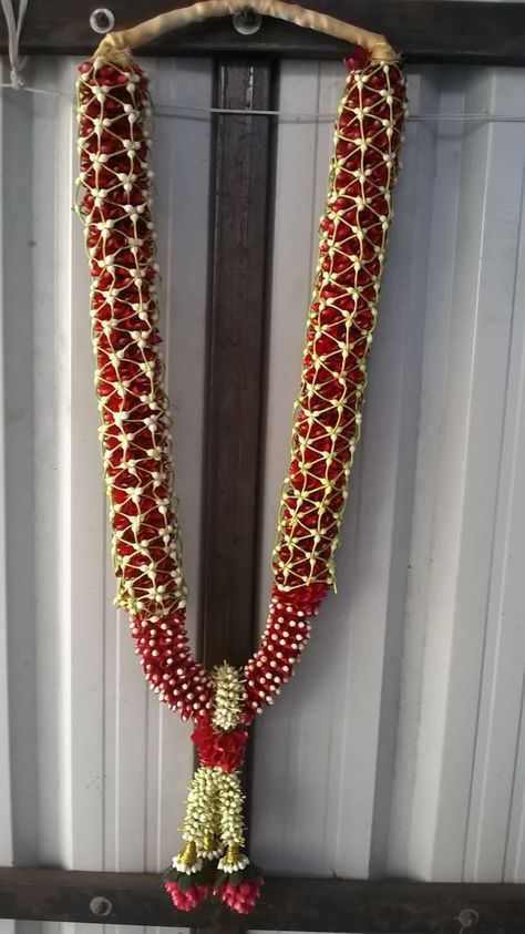 Marriage Poola Dandalu, Pelli Dandalu For Marriage, Poola Dandalu For Wedding Latest, Pulla Dandalu For Marriage, Kalyana Malai Designs, Pula Dandalu For Wedding, Flower Garland Wedding Indian Hindus, Dandalu For Wedding, Marriage Flower Mala