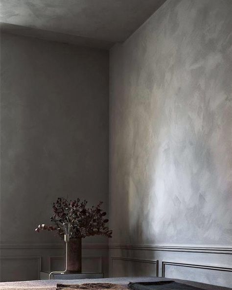 Surrounded by fabulous Fresco lime-paint, color Drift. #monochromatic #limepaint #limewash #plasterwalls #classyinteriors #paintcolors… Lime Wash Walls, Limewash Walls, Concrete Effect Paint, Lime Wash, Limewash Paint, Washing Walls, Lime Paint, Salon Suites, Décor Diy