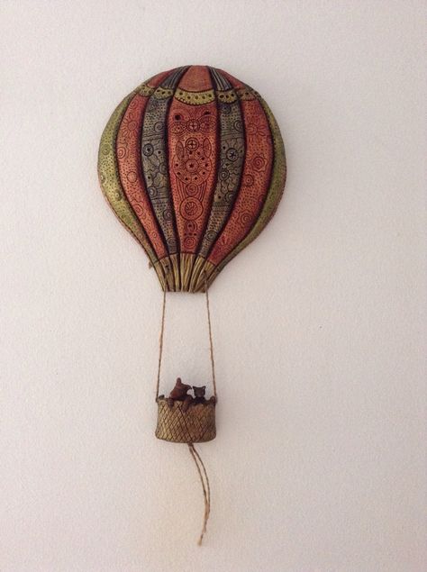 Pottery Hot Air Balloon, Ceramic Hot Air Balloon, Das Clay Projects, Pottery Candle, Clay Diy Projects, Acrylic Pouring Art, Clay Mugs, Hand Built Pottery, Clay Art Projects