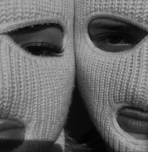 Thug Girl, Girl Gang Aesthetic, Black And White Photo Wall, Gangster Girl, Bad Girl Wallpaper, Black And White Picture Wall, Badass Aesthetic, Bad Boy Aesthetic, Mask Girl