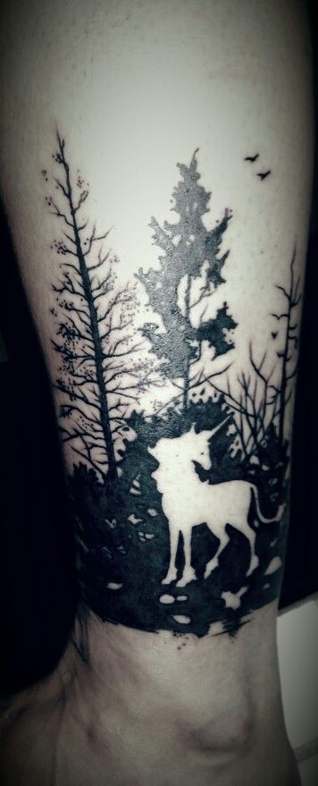 Tree Tattoo Last Unicorn Last Unicorn Tattoo, Pegasus Tattoos, Tattoos Meaning Strength, Unicorn Tattoo Designs, Tree Tattoo Meaning, Unicorn Tattoo, Tattoo Tree, Unicorn Books, Unicorn Tattoos