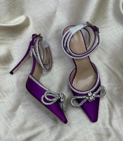 Annika Volkov, Party Shoes Heels, Purple High Heels, How To Tie Shoes, Aesthetic Vogue, Bling Heels, Pretty Heels, Fly Shoes, Dr Shoes