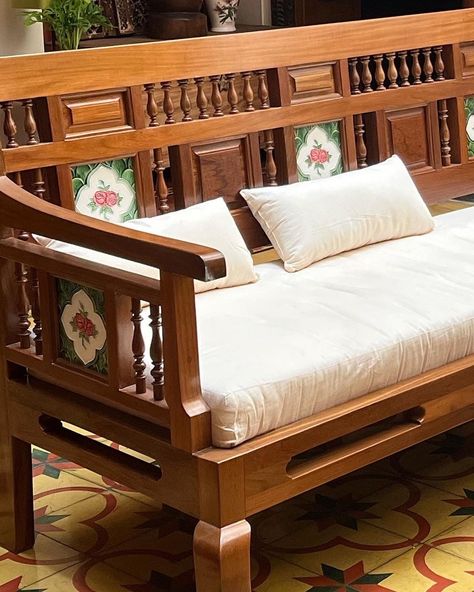 Iconic Fordable Wooden Sofa With Drawers Designs | Latest Designs Check Out | Home Decor Ideas Shisham Wood Sofa, Teakwood Sofa Set, Wooden Sofa Set Designs Indian, Sofa Styling Ideas, Diwan Sofa, Teakwood Sofa, Indian Sofa, Living Room Indian, Dining Room Furniture Design