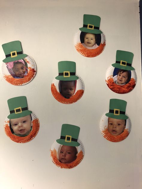 St. Patrick’s Day leprechaun craft for infants and toddlers Art Projects For Infants, Craft For Infants, Projects For Infants, St Patrick's Day Crafts For Toddlers, Sant Patrick, Leprechaun Craft, Saint Patricks Day Art, St Patrick's Day Activities, Fete Saint Patrick