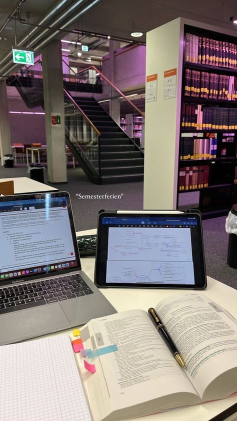 Ipad College Aesthetic, Online College Student Aesthetic, University Application Aesthetic, Ipad University Aesthetic, Honours Student Aesthetic, University Library Study Aesthetic, Uni Library Aesthetic, Economics Girl Aesthetic, Study University Aesthetic