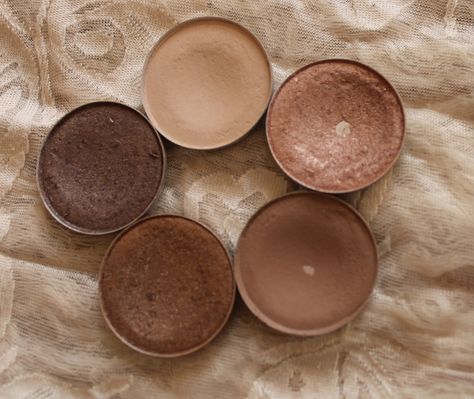 Mac Eyeshadow Looks, Mac Eyeshadow Swatches, Mac Makeup Eyeshadow, Mac Makeup Looks, Best Mac Makeup, Mac Shadows, Nails Neutral, Eyeshadow For Blue Eyes, Tom Ford Makeup