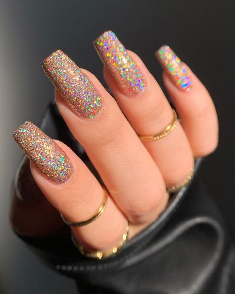 Spring Glitter Nails, Glitter Carnaval, Classy Acrylic Nails, Metallic Nails, Nail Designs Glitter, Holographic Glitter, Nail Lacquer, Nail Trends, Acrylic Art