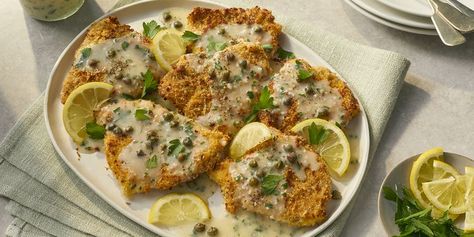 Air Fryer Chicken Piccata with Lemon-Caper Sauce Lemon Chicken Piccata, Capers Chicken, Lemon Caper Sauce, Piccata Recipe, Chicken Piccata Recipe, Italian Recipe, Perfect Chicken, Chicken Piccata, Fat Workout