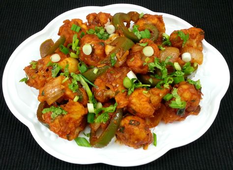 Cauliflower Chilli Chinese Cauliflower Recipes, Chinese Cauliflower, Chilli Gobi, Vegetarian Cauliflower Recipes, Cauliflower Manchurian, Vegan Cauliflower Recipes, Chinese Appetizers, Roasted Cauliflower Recipes, Spicy Appetizers