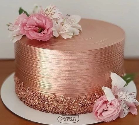 Rose Gold Cake Ideas, Gold Cake Ideas, Bolo Rose Gold, Cake Ideas For Boys, Rose Gold Cake, Best Rose, Party Inspo, Gold Cake, Elegant Wedding Cakes