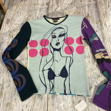 Funky Tops, Closet Redo, Crafting Inspiration, Barcelona Fashion, Custo Barcelona, Wardrobe Pieces, Graphic Tee Dress, Dressed To Kill, Tee Dress